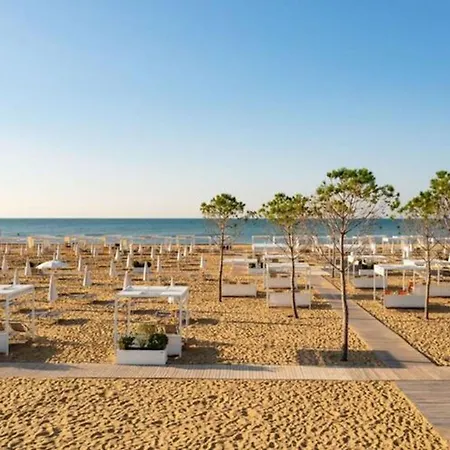 Enjoy Your Holidays From Magnificent Terrace *